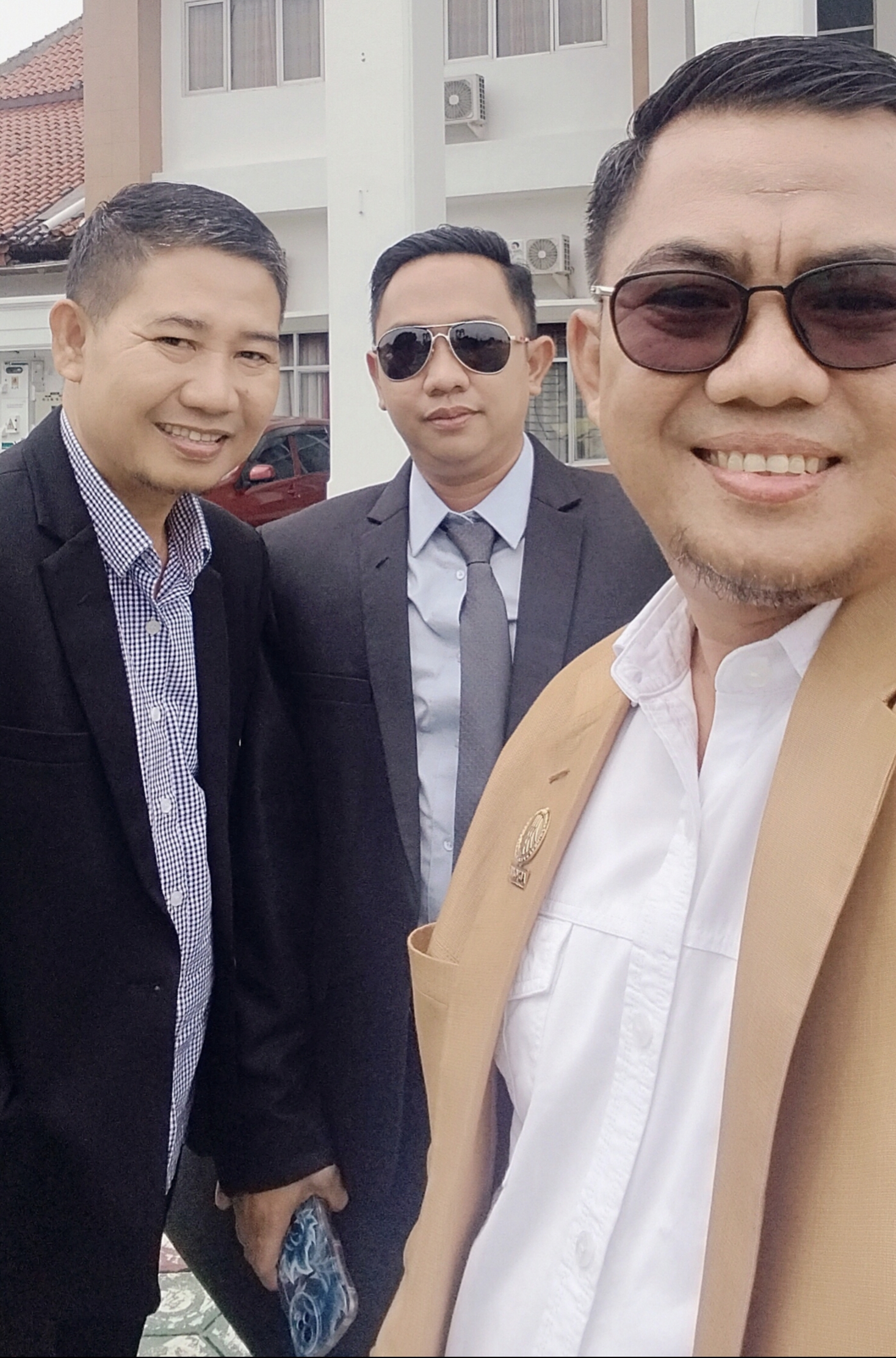 Memiliki Hutang 25 Juta Kepsek SMPN 02 Berabasan Disomasi Advokat Mawardi HJ & Rekan