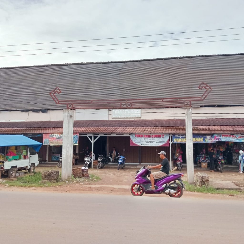 Pedagang Mengeluh, Kondisi Pasar Dayamurni Memprihatinkan
